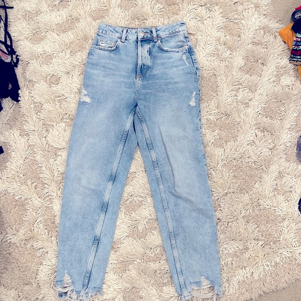 ZARA NWOT Z1975 Frayed Distressed Straight Leg Jean Denim Pant Size US 2 Light